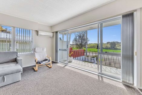 Photo of property in 193 Omata Road, Blagdon, New Plymouth, 4310