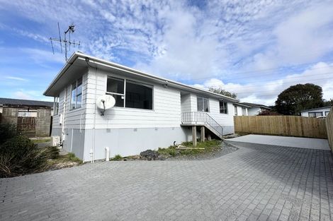 Photo of property in 365 Don Buck Road, Massey, Auckland, 0614