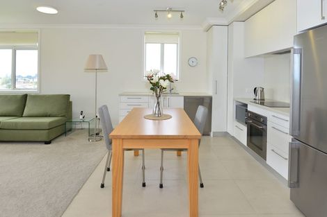 Photo of property in 94 Rewa Rewa Lane, Orewa, 0931