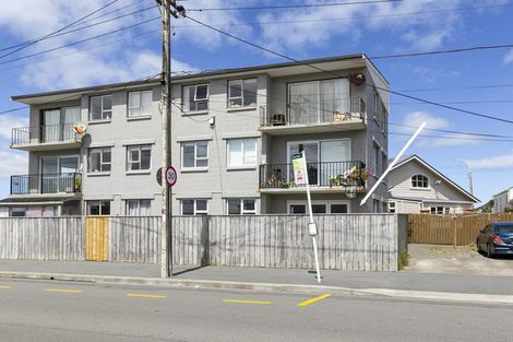 Photo of property in 102u1 Lyall Parade, Lyall Bay, Wellington, 6022
