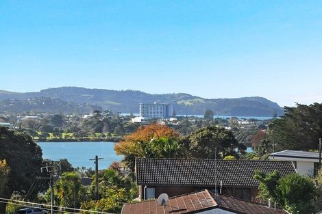 Photo of property in 3 Pohutukawa Avenue, Red Beach, 0932