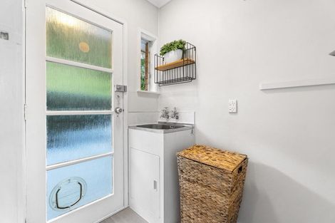 Photo of property in 1/29 King Richard Place, Browns Bay, Auckland, 0630
