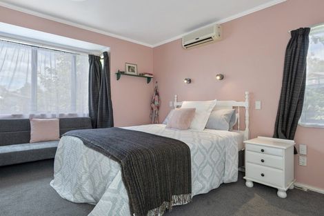 Photo of property in 15 James Cook Drive, Welcome Bay, Tauranga, 3112