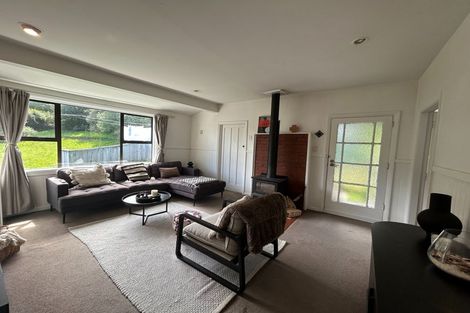 Photo of property in 35 Cornwall Road, Lyttelton, 8082