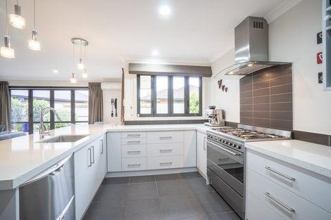 Photo of property in 4 Manhattan Court, Kelvin Grove, Palmerston North, 4414