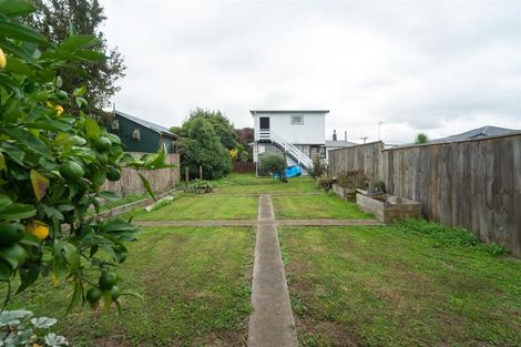 Photo of property in 10 Potaka Street, Marton, 4710