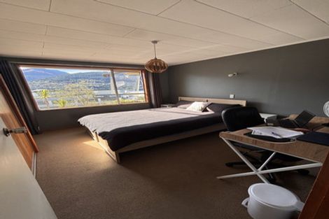 Photo of property in 23 Oregon Drive, Kelvin Heights, Queenstown, 9300