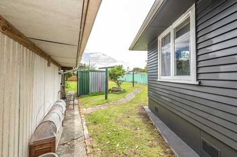 Photo of property in 64 Wikitoria Road, Putiki, Whanganui, 4501