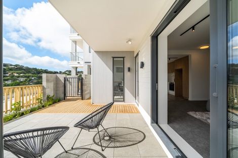 Photo of property in 69u2 Tiketike Way, Brooklyn, Wellington, 6021