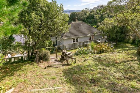 Photo of property in 22 Tannadyce Street, Strathmore Park, Wellington, 6022