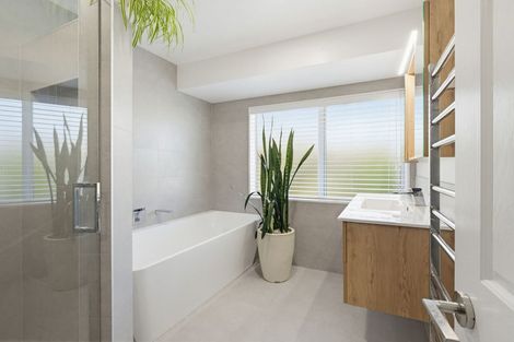 Photo of property in 27 Basley Road, Owhata, Rotorua, 3010