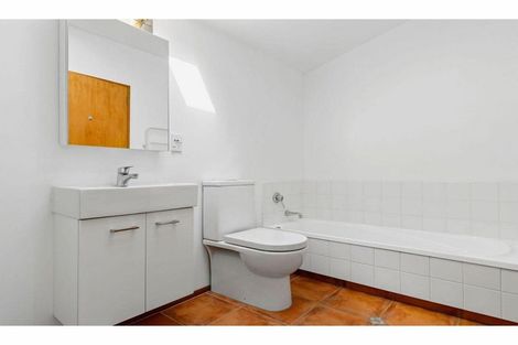 Photo of property in 18 Darvel Street, Riccarton, Christchurch, 8011