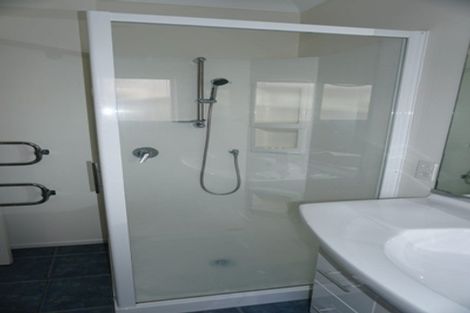 Photo of property in 4 Comber Place, Johnsonville, Wellington, 6037