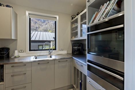 Photo of property in 8 Orford Drive, Jacks Point, Queenstown, 9371