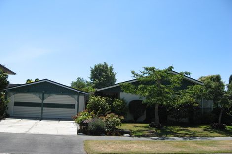 Photo of property in 10 Strathean Avenue, Avonhead, Christchurch, 8042
