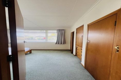 Photo of property in 6 Lewis Place, Highbury, Palmerston North, 4412