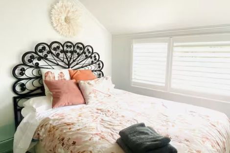 Photo of property in 837a Whangaparaoa Road, Manly, Whangaparaoa, 0930