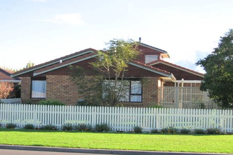 Photo of property in 228 Centreway Road, Orewa, 0931