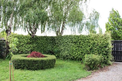 Photo of property in 52 North Parade, Richmond, Christchurch, 8013