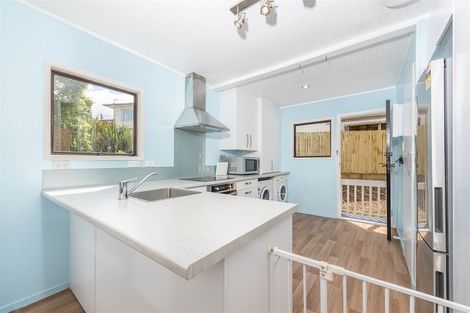 Photo of property in 23 Luckens Road, West Harbour, Auckland, 0618