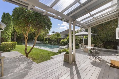 Photo of property in 42 Norwood Road, Bayswater, Auckland, 0622
