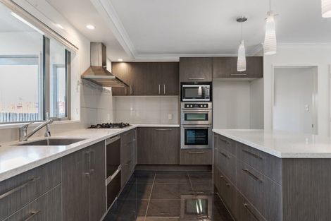 Photo of property in 87 Wairakei Road, Bryndwr, Christchurch, 8053