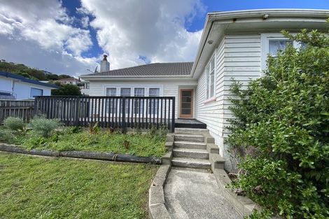 Photo of property in 158f1 Newlands Road, Newlands, Wellington, 6037