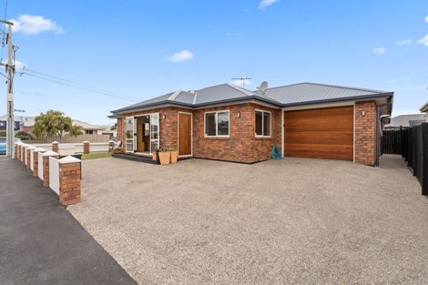 Photo of property in 79 Bay View Road, South Dunedin, Dunedin, 9012