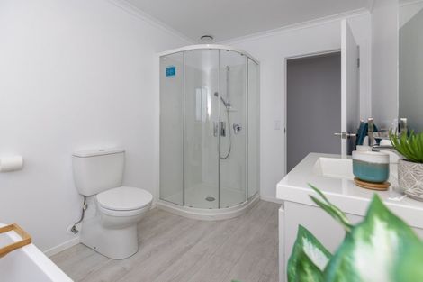 Photo of property in 26 Koru Loop, Paraparaumu, 5032