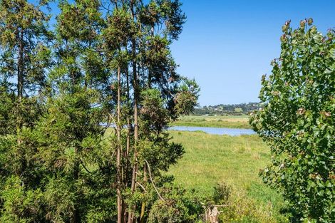 Photo of property in 2162 State Highway 16, Helensville, 0875