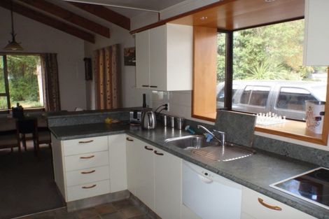 Photo of property in 4 Woodfield Place, Woodend, 7610