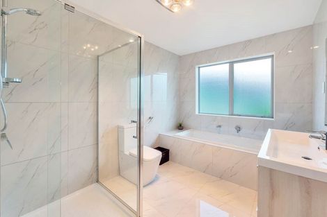 Photo of property in 14a Kotuku Street, Te Atatu Peninsula, Auckland, 0610