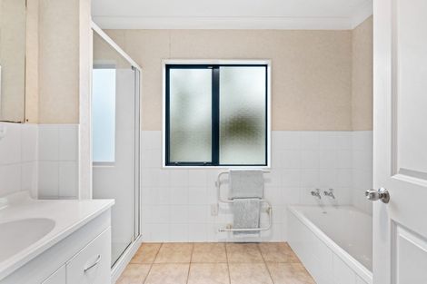 Photo of property in 9 Glover Place, Onerahi, Whangarei, 0110