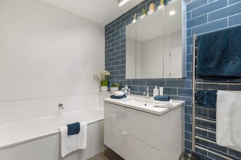 Photo of property in 16 Hastings Street, Hobsonville, Auckland, 0616