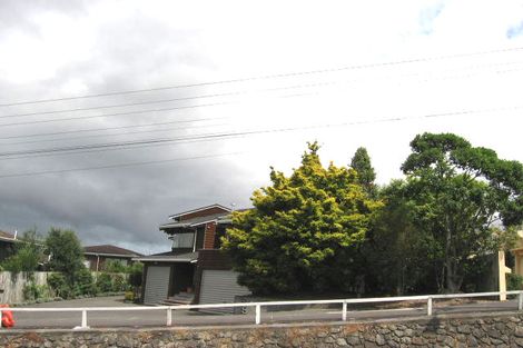 Photo of property in 2/26 East Coast Road, Milford, Auckland, 0620