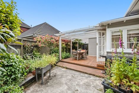 Photo of property in 19 Hinau Street, Woburn, Lower Hutt, 5010