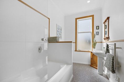 Photo of property in 33 Highgate, Belleknowes, Dunedin, 9011