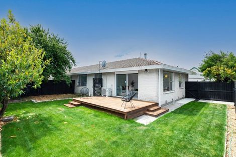 Photo of property in 1/21a Quinns Road, Shirley, Christchurch, 8013