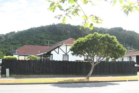 Photo of property in 67a Gemstone Drive, Birchville, Upper Hutt, 5018