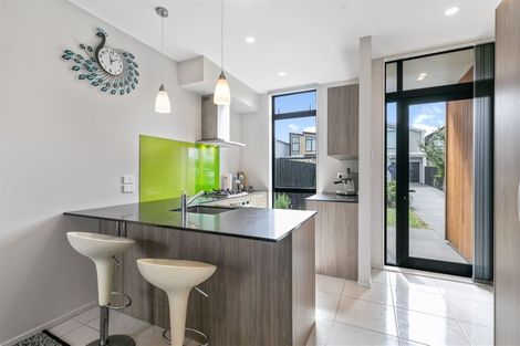 Photo of property in 5 Courage Road, Papakura, 2110