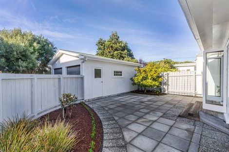 Photo of property in 23 Inglis Street, Seatoun, Wellington, 6022