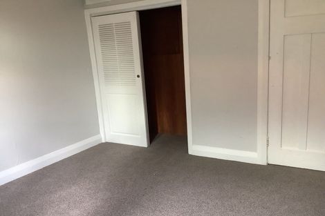 Photo of property in 3 Singers Road, Korokoro, Lower Hutt, 5012