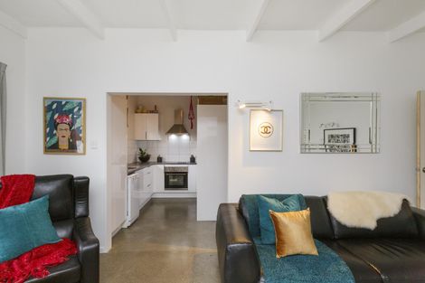Photo of property in 10 Milverton Avenue, Hokowhitu, Palmerston North, 4410