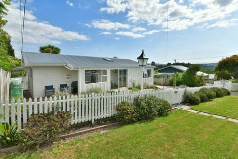 Photo of property in 2b St James Avenue, Helensville, 0800