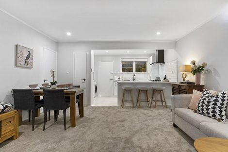 Photo of property in 2/18 Gray Avenue, Mangere East, Auckland, 2024