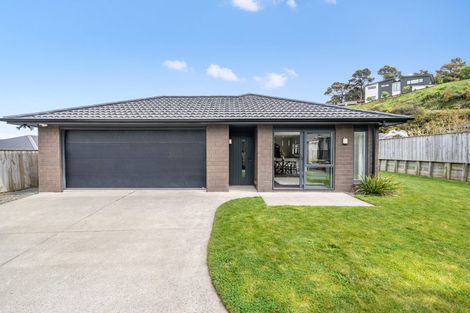Photo of property in 107 Riverstone Drive, Riverstone Terraces, Upper Hutt, 5018