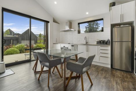 Photo of property in 22 Huxley Place, Lake Hayes, Queenstown, 9304