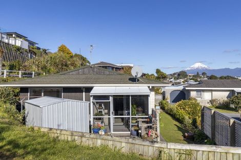Photo of property in 3a Rossiter Crescent, Lynmouth, New Plymouth, 4310