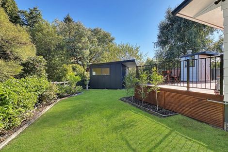 Photo of property in 11 Gibbs Place, Kinloch, Taupo, 3377