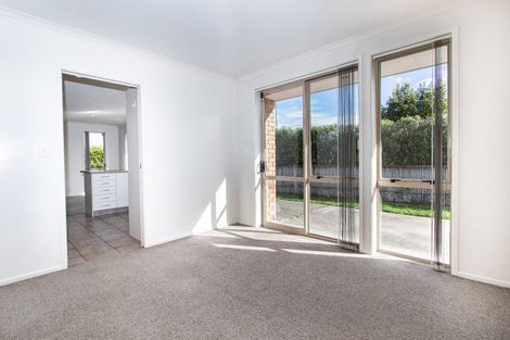 Photo of property in 2 Parkside Drive, Huntington, Hamilton, 3210